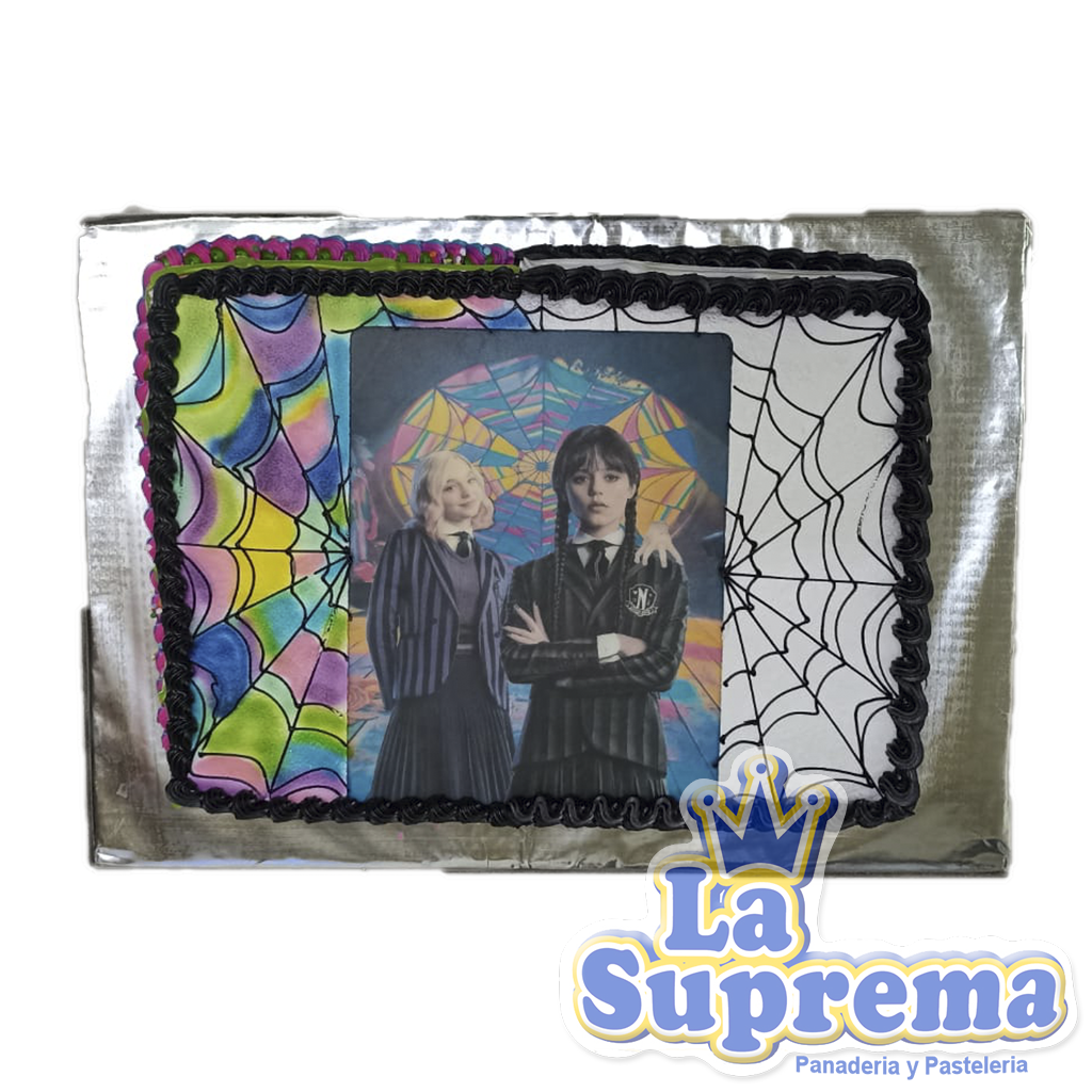 Merlina, Manos y Enid